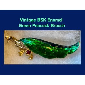 BSK Enamel Green Peacock Bird Brooch Pin Gold Tone Signed Ruby Rhinestone